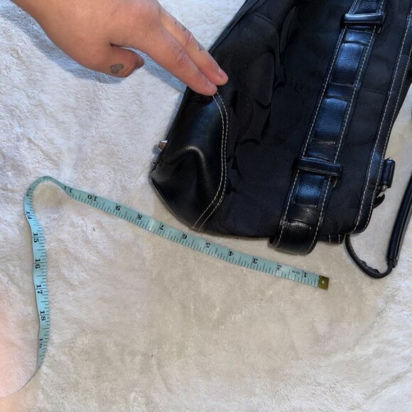 Small Black Coach Hampton Leather Snakeskin Handbag - Picture 12 of 15